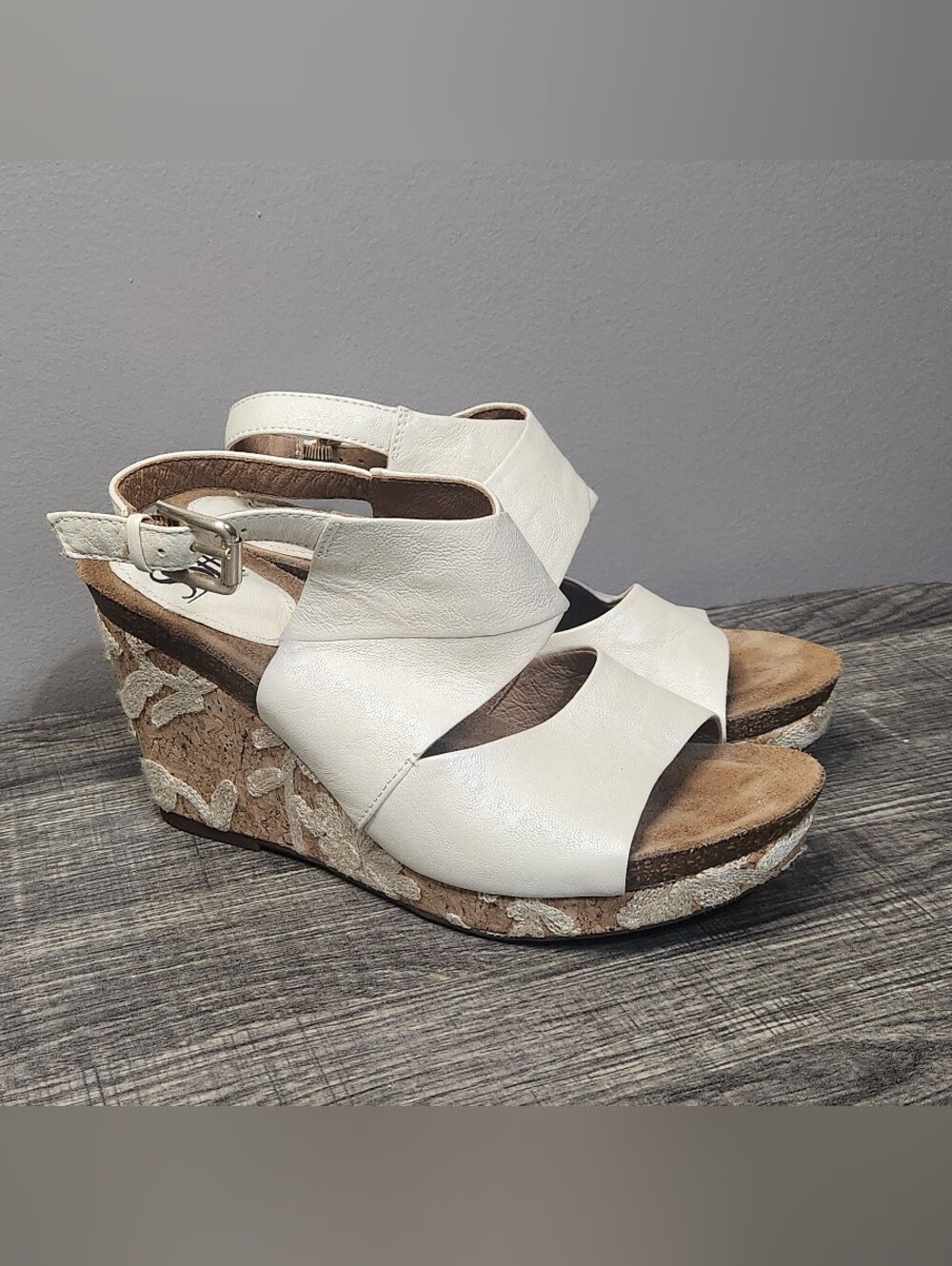 Sofft Women's Corrina Latte Italian Leather Wedge Sandals Size 7.5M